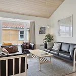 Marina Fiskenaes Holiday home Grasten