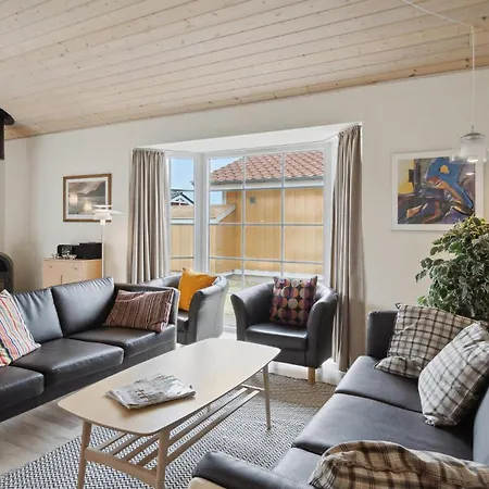 度假居 Marina Fiskenaes 加斯庭