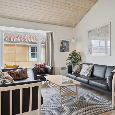 Marina Fiskenaes 度假居 加斯庭